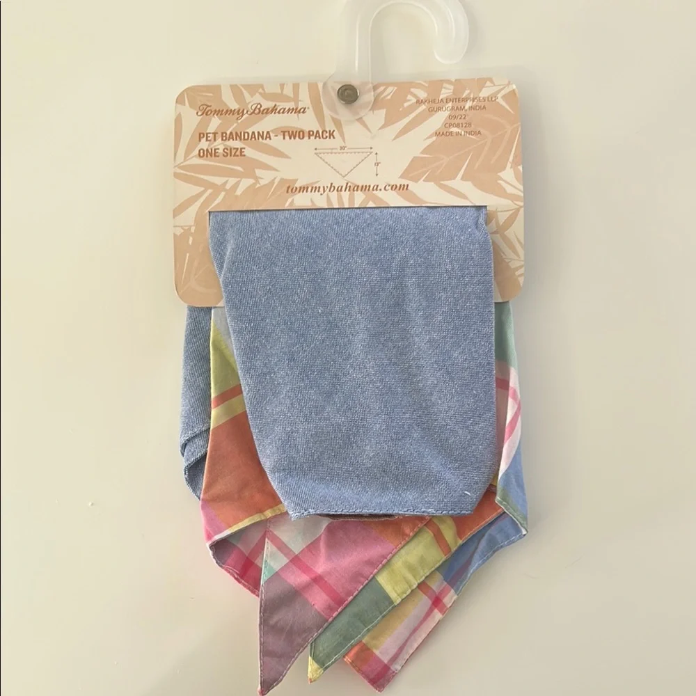 Tommy Bahama Light Blue Dog Bandana Clothing & Accessories - Picture 3 of 3